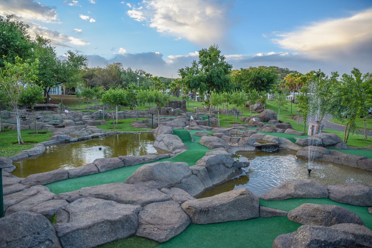 Bush Bungalows At Sun City Resort Rustenburg Dış mekan fotoğraf