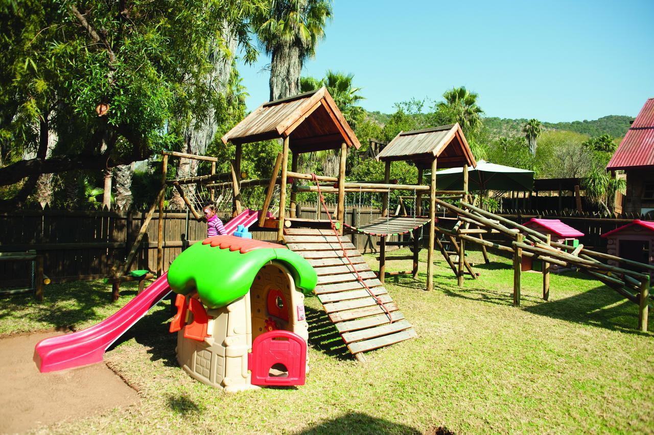 Bush Bungalows At Sun City Resort Rustenburg Dış mekan fotoğraf