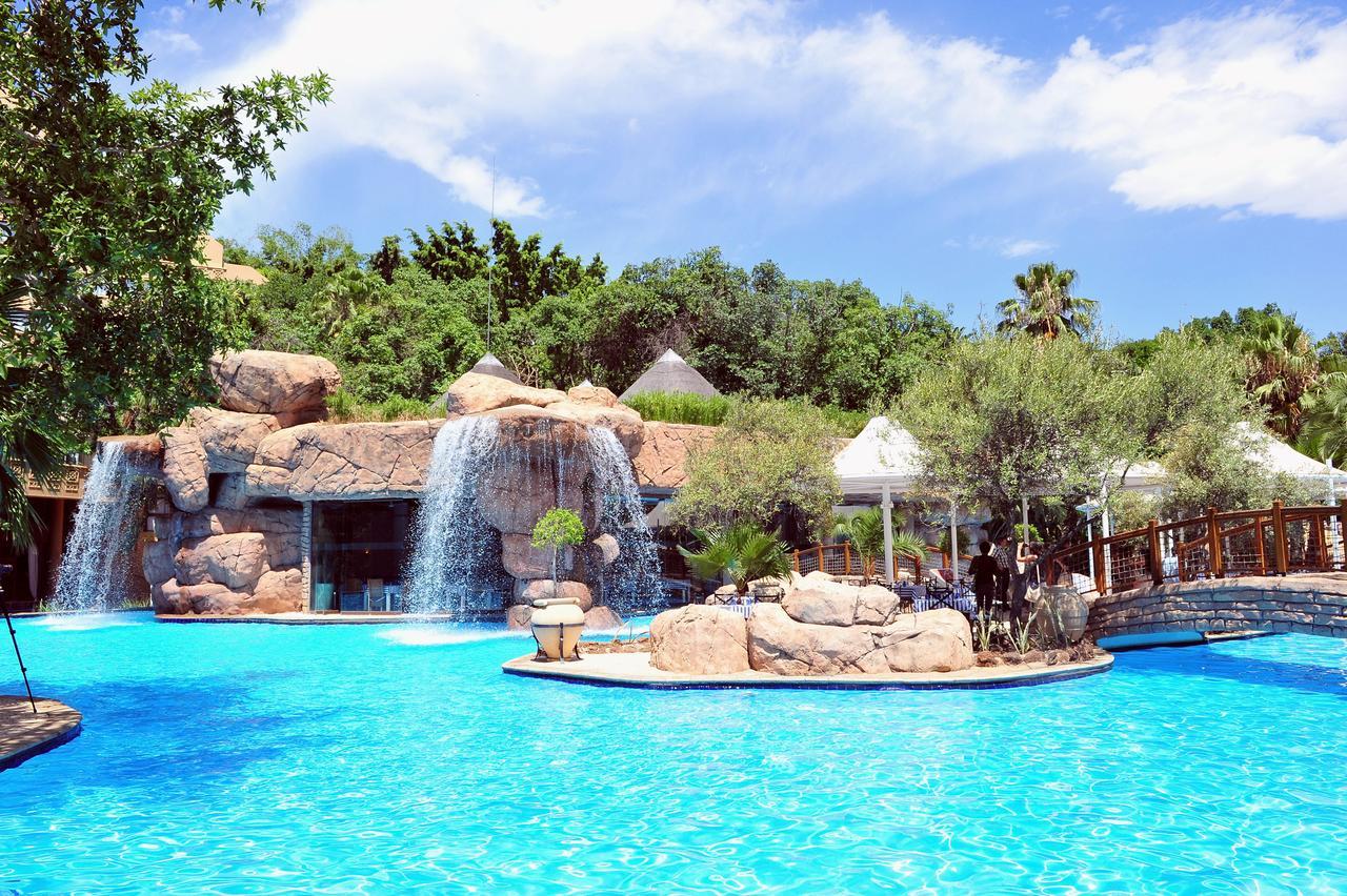 Bush Bungalows At Sun City Resort Rustenburg Dış mekan fotoğraf