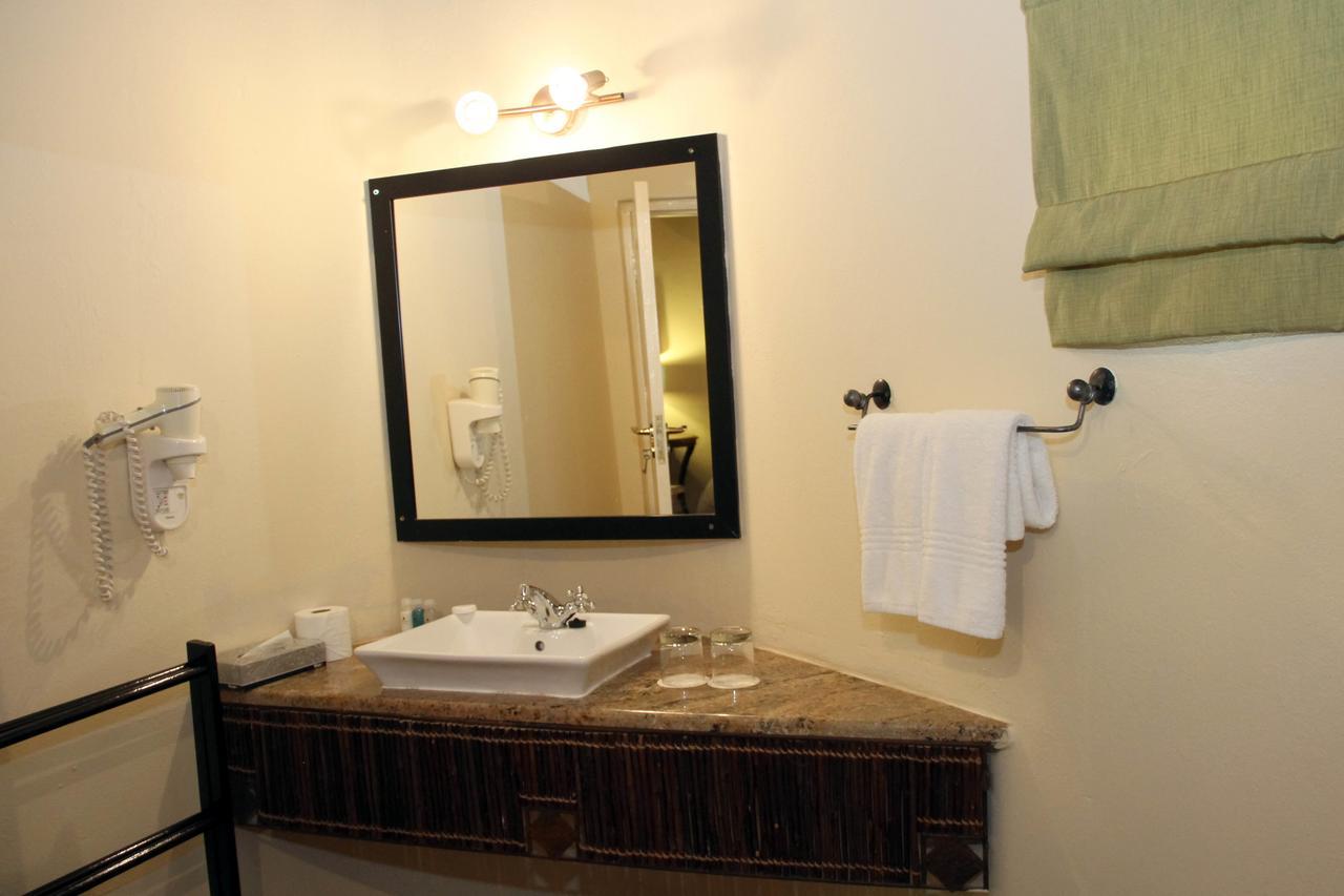Bush Bungalows At Sun City Resort Rustenburg Dış mekan fotoğraf